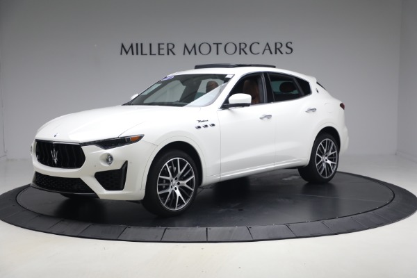 2022 Maserati Levante Modena's photo