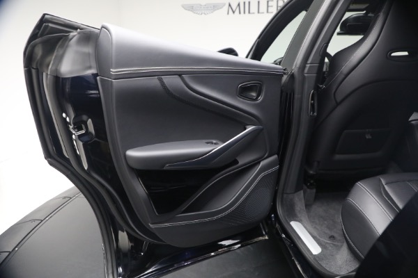 New 2026 Aston Martin DBX 707 for sale $320,800 at Alfa Romeo of Greenwich in Greenwich CT 06830 27