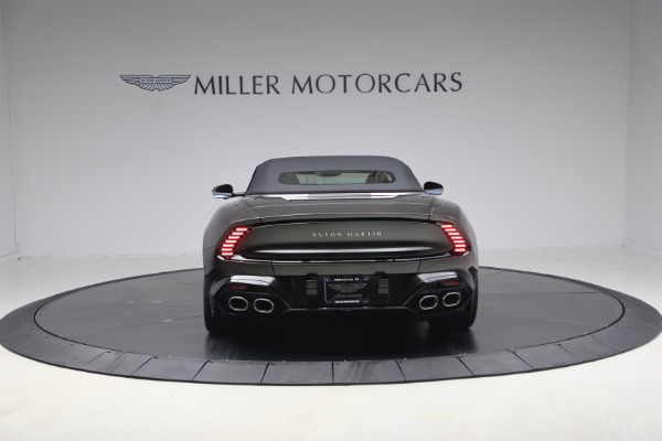 New 2026 Aston Martin Vanquish Volante for sale $581,800 at Alfa Romeo of Greenwich in Greenwich CT 06830 18