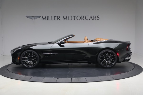 New 2026 Aston Martin Vanquish Volante for sale $581,800 at Alfa Romeo of Greenwich in Greenwich CT 06830 3