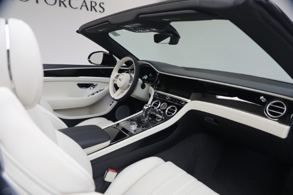 New 2026 Bentley Continental GTC for sale $354,640 at Alfa Romeo of Greenwich in Greenwich CT 06830 28