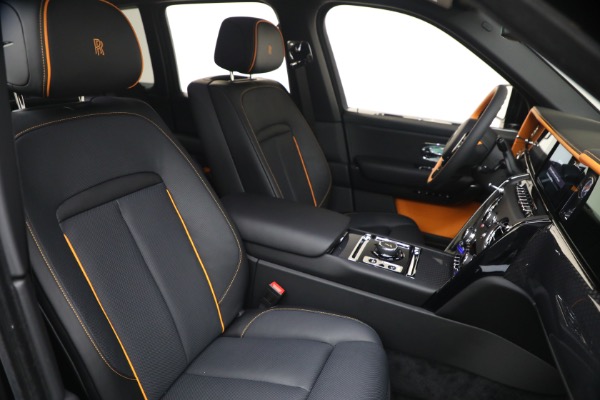 Used 2026 Rolls-Royce Black Badge Cullinan for sale $512,900 at Alfa Romeo of Greenwich in Greenwich CT 06830 22
