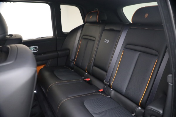 Used 2026 Rolls-Royce Black Badge Cullinan for sale $512,900 at Alfa Romeo of Greenwich in Greenwich CT 06830 23