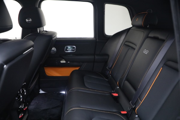 Used 2026 Rolls-Royce Black Badge Cullinan for sale $512,900 at Alfa Romeo of Greenwich in Greenwich CT 06830 24
