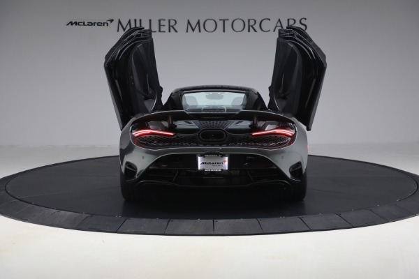 New 2026 McLaren 750S Spider Performance for sale $450,200 at Alfa Romeo of Greenwich in Greenwich CT 06830 17