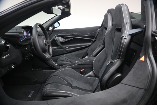 New 2026 McLaren 750S Spider Performance for sale $450,200 at Alfa Romeo of Greenwich in Greenwich CT 06830 22