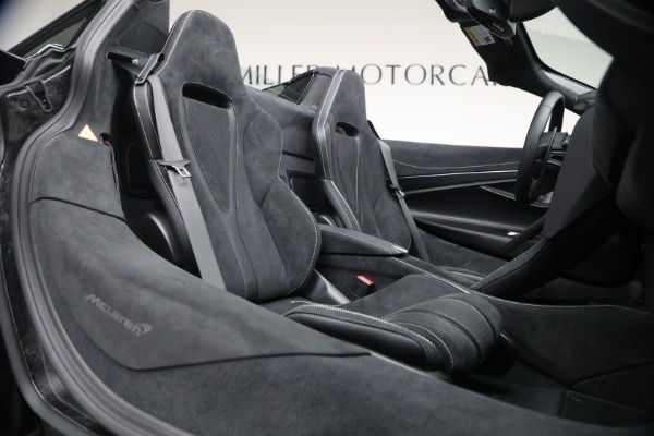 New 2026 McLaren 750S Spider Performance for sale $450,200 at Alfa Romeo of Greenwich in Greenwich CT 06830 24