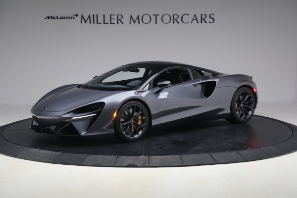 Used 2024 McLaren Artura Performance for sale $191,900 at Alfa Romeo of Greenwich in Greenwich CT 06830 2