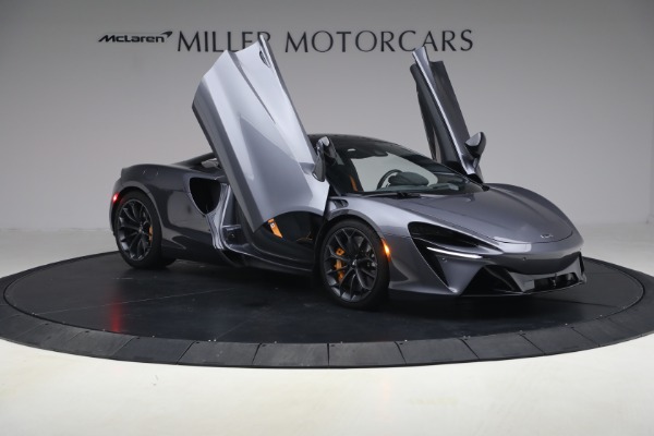 Used 2024 McLaren Artura Performance for sale $191,900 at Alfa Romeo of Greenwich in Greenwich CT 06830 21