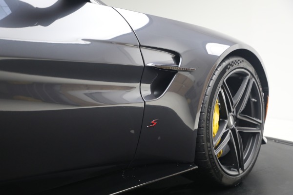 New 2026 Aston Martin Vantage S for sale $265,300 at Alfa Romeo of Greenwich in Greenwich CT 06830 27