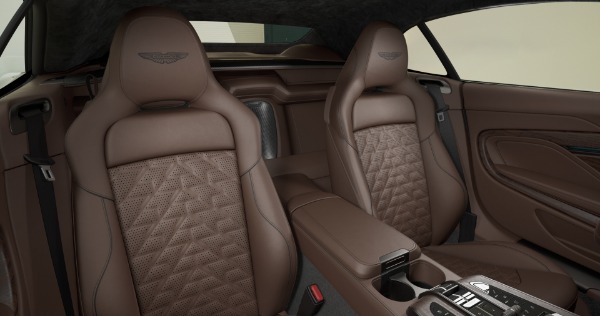 New 2026 Aston Martin Vanquish Volante for sale $559,600 at Alfa Romeo of Greenwich in Greenwich CT 06830 24