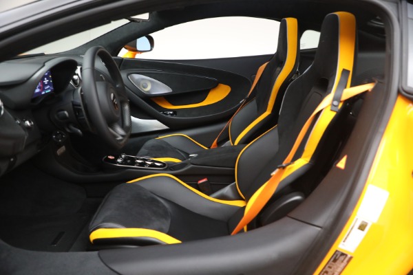 New 2026 McLaren GTS Performance for sale $249,250 at Alfa Romeo of Greenwich in Greenwich CT 06830 21