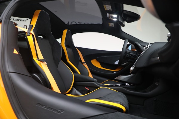 New 2026 McLaren GTS Performance for sale $249,250 at Alfa Romeo of Greenwich in Greenwich CT 06830 24