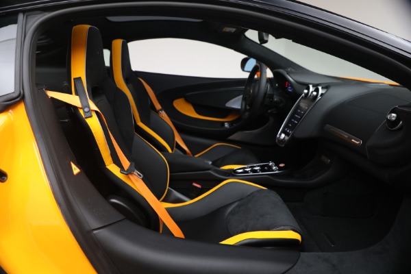 New 2026 McLaren GTS Performance for sale $249,250 at Alfa Romeo of Greenwich in Greenwich CT 06830 25