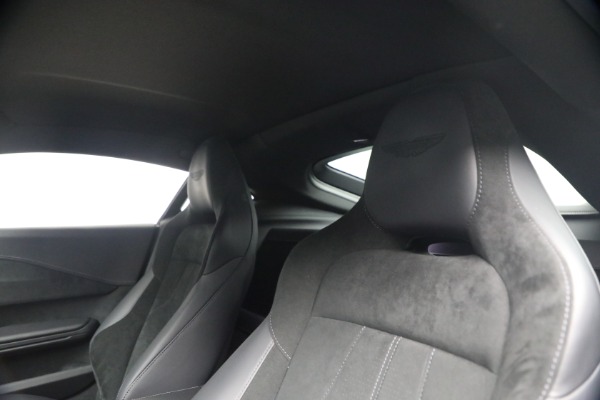 Used 2025 Aston Martin Vantage for sale $192,900 at Alfa Romeo of Greenwich in Greenwich CT 06830 13