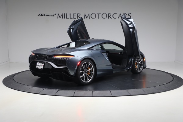 New 2026 McLaren Artura Performance for sale $305,700 at Alfa Romeo of Greenwich in Greenwich CT 06830 17