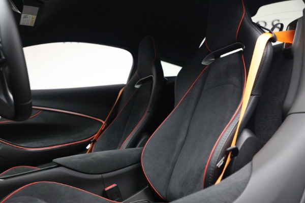 New 2026 McLaren Artura Performance for sale $305,700 at Alfa Romeo of Greenwich in Greenwich CT 06830 20