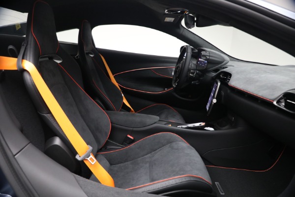 New 2026 McLaren Artura Performance for sale $305,700 at Alfa Romeo of Greenwich in Greenwich CT 06830 24