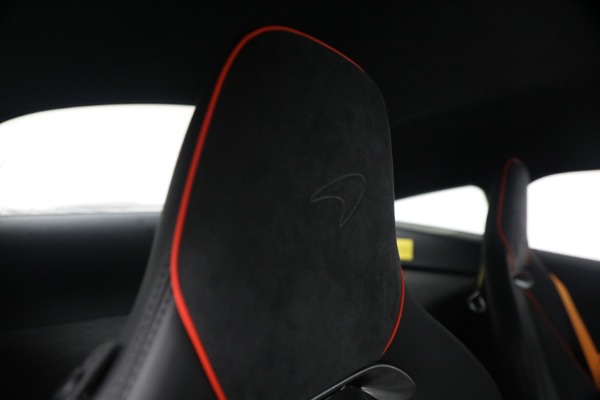 New 2026 McLaren Artura Performance for sale $305,700 at Alfa Romeo of Greenwich in Greenwich CT 06830 28