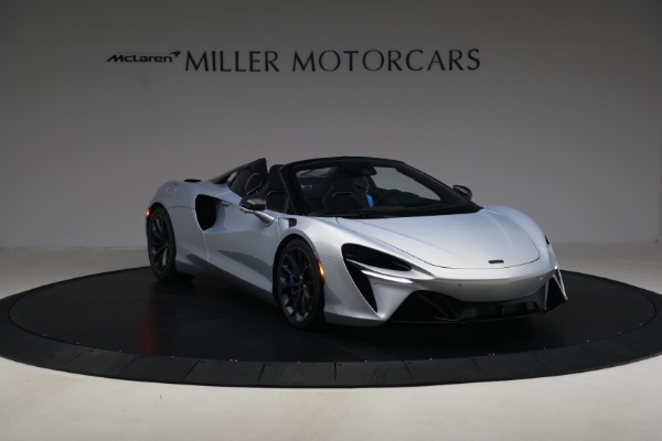New 2026 McLaren Artura Spider Performance for sale $345,150 at Alfa Romeo of Greenwich in Greenwich CT 06830 11