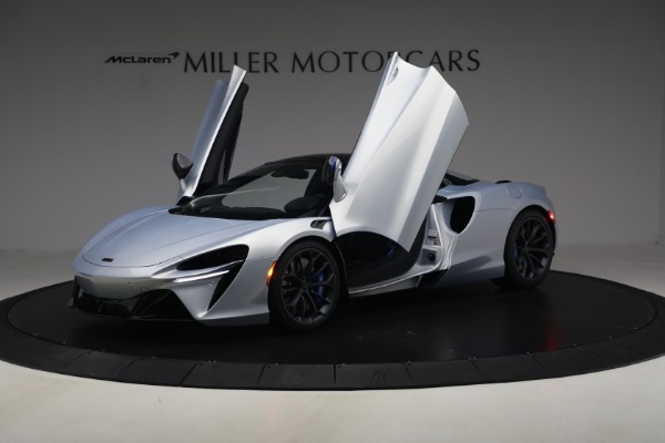 New 2026 McLaren Artura Spider Performance for sale $345,150 at Alfa Romeo of Greenwich in Greenwich CT 06830 14