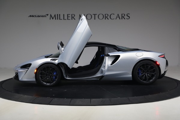 New 2026 McLaren Artura Spider Performance for sale $345,150 at Alfa Romeo of Greenwich in Greenwich CT 06830 15
