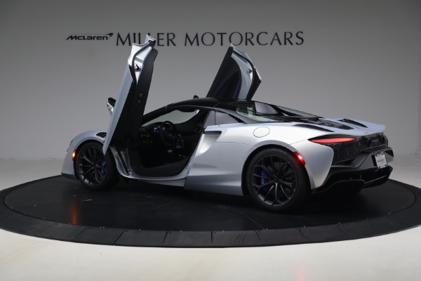 New 2026 McLaren Artura Spider Performance for sale $345,150 at Alfa Romeo of Greenwich in Greenwich CT 06830 16