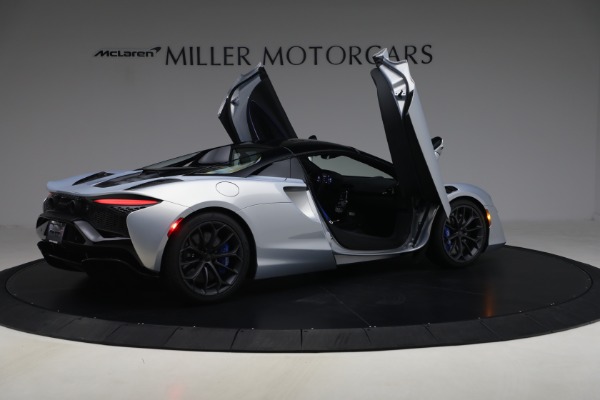 New 2026 McLaren Artura Spider Performance for sale $345,150 at Alfa Romeo of Greenwich in Greenwich CT 06830 18