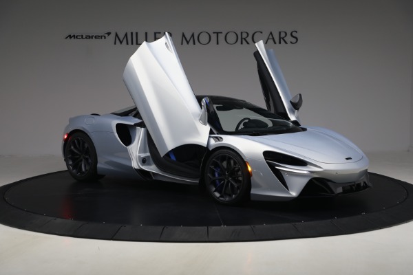 New 2026 McLaren Artura Spider Performance for sale $345,150 at Alfa Romeo of Greenwich in Greenwich CT 06830 20