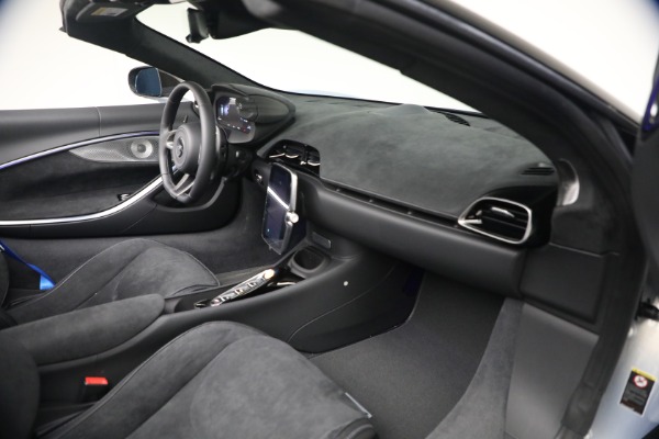 New 2026 McLaren Artura Spider Performance for sale $345,150 at Alfa Romeo of Greenwich in Greenwich CT 06830 26