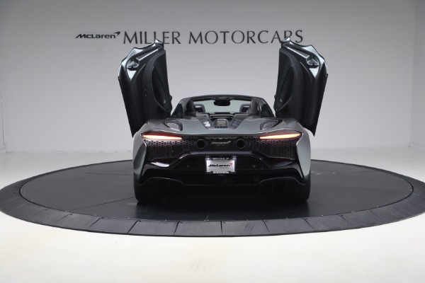 New 2026 McLaren Artura Spider Performance for sale $337,300 at Alfa Romeo of Greenwich in Greenwich CT 06830 16