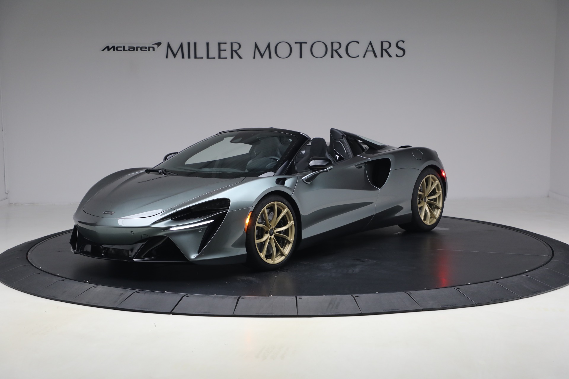 New 2026 McLaren Artura Spider Performance for sale $337,300 at Alfa Romeo of Greenwich in Greenwich CT 06830 1