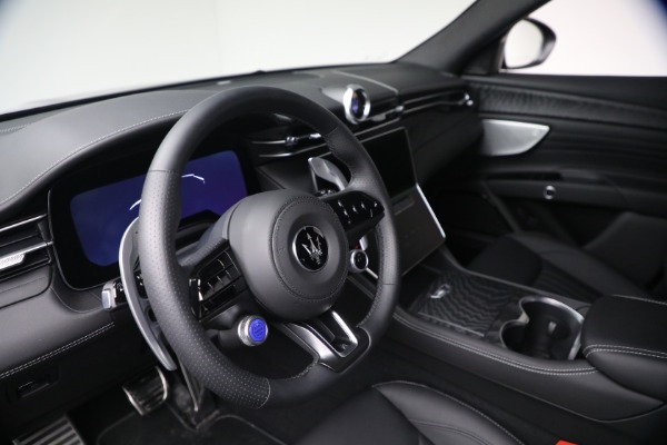 Used 2026 Maserati Grecale Modena V6 for sale $78,714 at Alfa Romeo of Greenwich in Greenwich CT 06830 21
