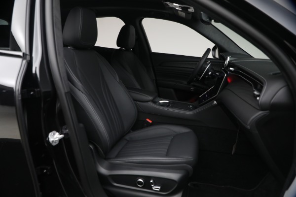 Used 2026 Maserati Grecale Modena V6 for sale $79,881 at Alfa Romeo of Greenwich in Greenwich CT 06830 16
