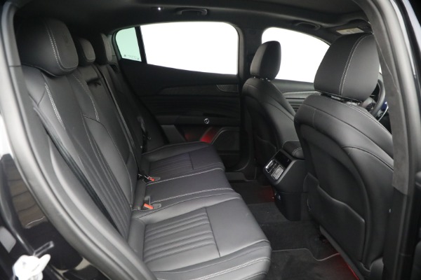 Used 2026 Maserati Grecale Modena V6 for sale $79,881 at Alfa Romeo of Greenwich in Greenwich CT 06830 18