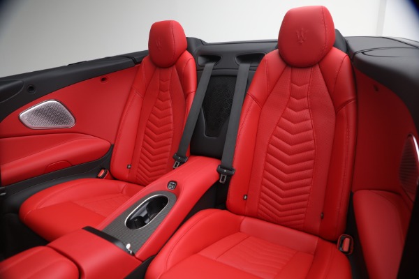 New 2026 Maserati GranCabrio Modena for sale $153,128 at Alfa Romeo of Greenwich in Greenwich CT 06830 23