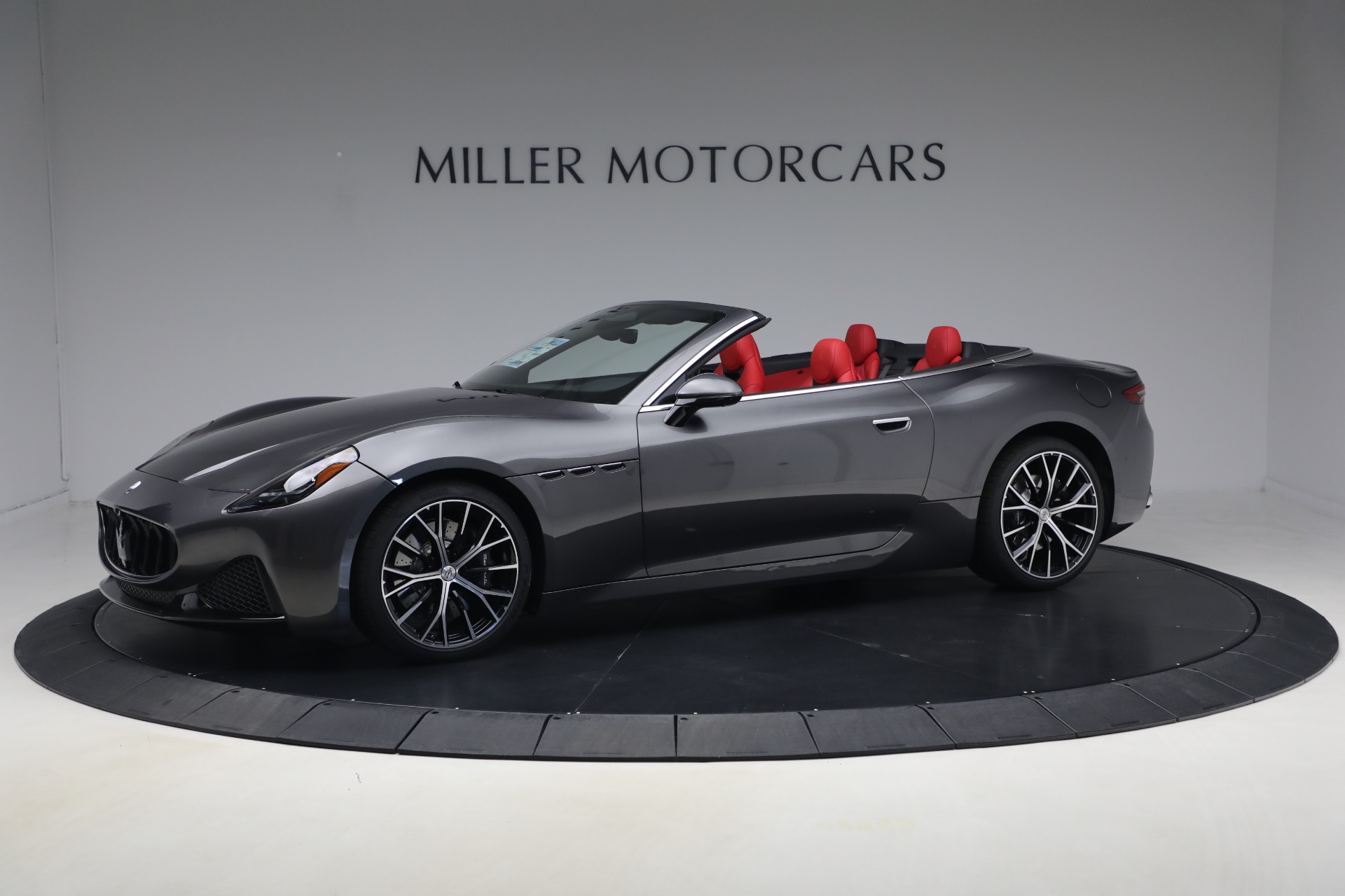 New 2026 Maserati GranCabrio Modena for sale $153,128 at Alfa Romeo of Greenwich in Greenwich CT 06830 1