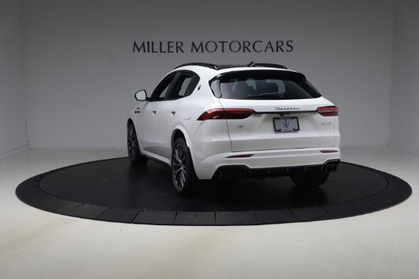 Used 2026 Maserati Grecale Modena V6 for sale $80,118 at Alfa Romeo of Greenwich in Greenwich CT 06830 4