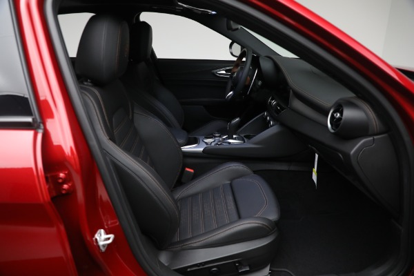 New 2025 Alfa Romeo Giulia Intensa for sale $54,575 at Alfa Romeo of Greenwich in Greenwich CT 06830 16