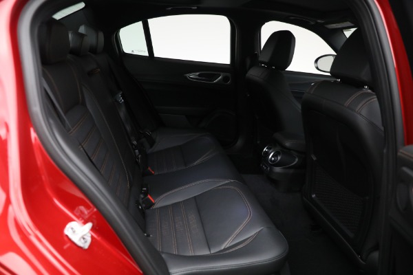 New 2025 Alfa Romeo Giulia Intensa for sale $54,575 at Alfa Romeo of Greenwich in Greenwich CT 06830 18