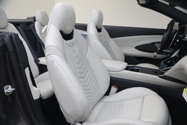 New 2026 Maserati GranCabrio Modena for sale $167,125 at Alfa Romeo of Greenwich in Greenwich CT 06830 23