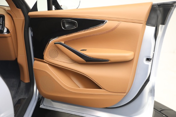 New 2026 Aston Martin DBX 707 for sale $290,200 at Alfa Romeo of Greenwich in Greenwich CT 06830 28
