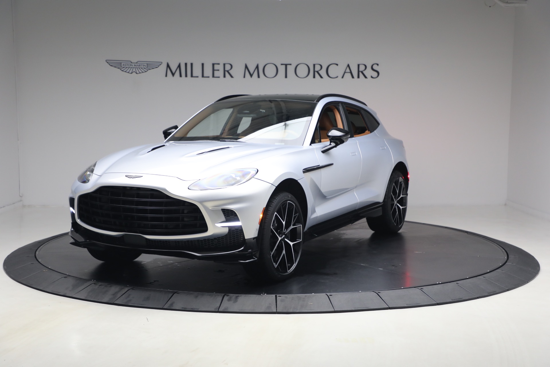New 2026 Aston Martin DBX 707 for sale $290,200 at Alfa Romeo of Greenwich in Greenwich CT 06830 1