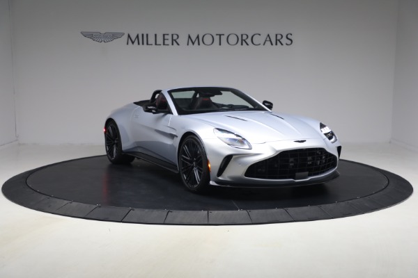 New 2026 Aston Martin Vantage Roadster for sale $274,300 at Alfa Romeo of Greenwich in Greenwich CT 06830 11
