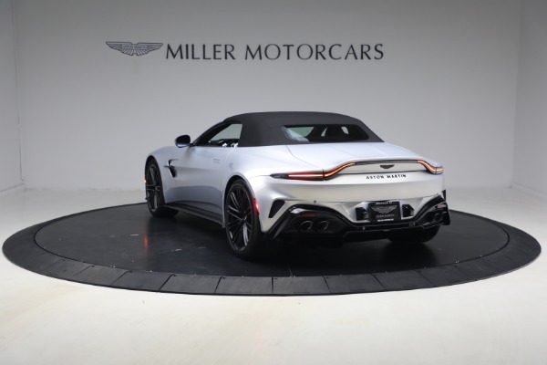 New 2026 Aston Martin Vantage Roadster for sale $274,300 at Alfa Romeo of Greenwich in Greenwich CT 06830 17