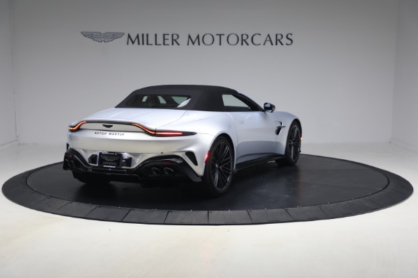 New 2026 Aston Martin Vantage Roadster for sale $274,300 at Alfa Romeo of Greenwich in Greenwich CT 06830 19