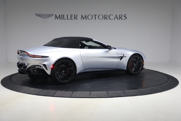 New 2026 Aston Martin Vantage Roadster for sale $274,300 at Alfa Romeo of Greenwich in Greenwich CT 06830 20