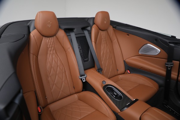 New 2026 Maserati GranCabrio Modena for sale $178,635 at Alfa Romeo of Greenwich in Greenwich CT 06830 21