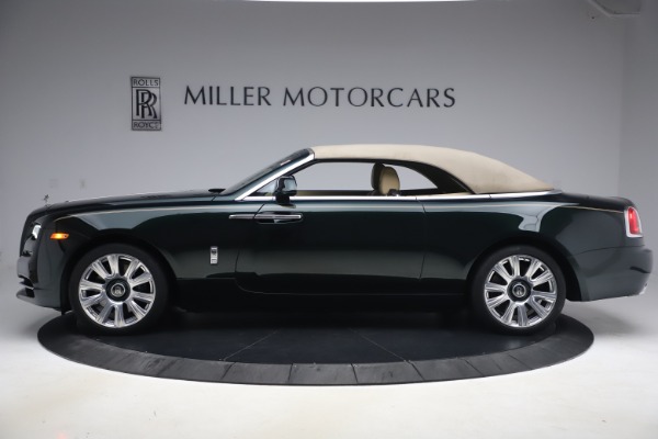 Used 2017 Rolls-Royce Dawn for sale Sold at Alfa Romeo of Greenwich in Greenwich CT 06830 18