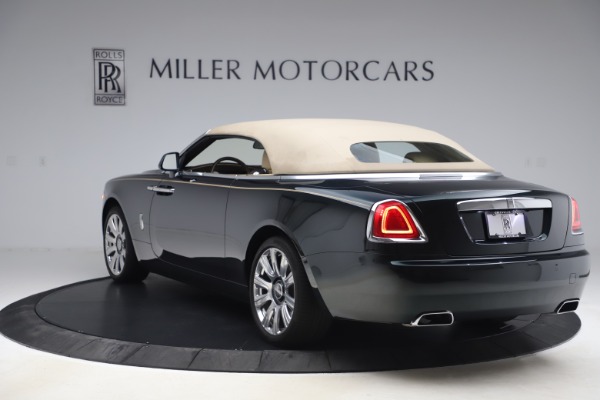 Used 2017 Rolls-Royce Dawn for sale Sold at Alfa Romeo of Greenwich in Greenwich CT 06830 19